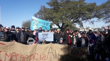 Movimientos sociales realizan marcha a San Cayetano