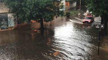 Panorama Político Platense: Tormentas y fuertes descargas eléctricas por todos lados