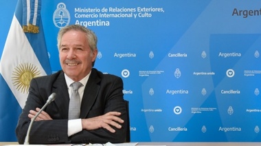 Solá afirmó que superávit comercial "es la única alternativa" para que Argentina honre compromisos