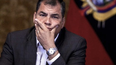 Correa reclama un adelanto de elecciones para salir de la "grave conmoción social" en Ecuador