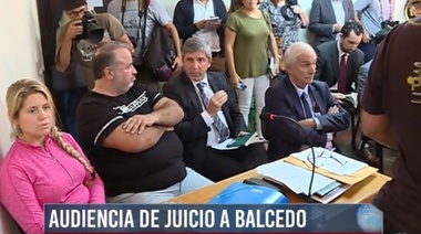 Con los brazos cruzados estuvo Marcelo Balcedo casi toda la audiencia