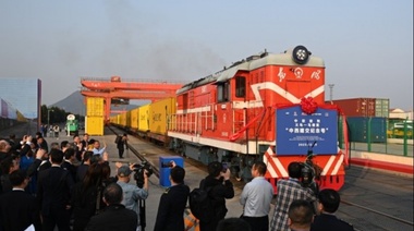 Ciudad china de Xi'an opera más de 5.000 trenes de carga China-Europa en 2023