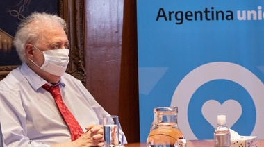 González García destaca avances en una ley de alimentos y alerta sobre "la pandemia de la obesidad"