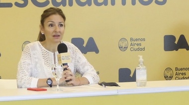 Soledad Acuña le recordó a Trotta que abrir espacios digitales es escuelas era un acuerdo