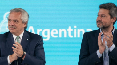 Fernández propone que Bolivia se sume a Argentina, Uruguay, Chile y Paraguay como sede Mundial 2030