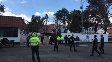 Santos, Uribe y la FARC condenan ataque terrorista a Escuela General Santander