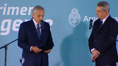 El Presidente le tomó juramento a Agustín Rossi como nuevo jefe de Gabinete