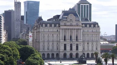 Con un homenaje a María Elena Walsh, reabre el viernes el Centro Cultural Kirchner