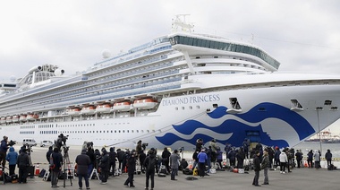 Confirman que hay un argentino con coronavirus entre los pasajeros del crucero amarrado en Japón