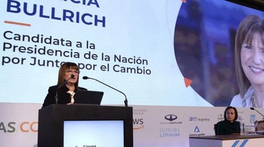 Patricia Bullrich denunció un acuerdo político entre Sergio Massa y Javier Milei: "Más que polarización es un abrazo"