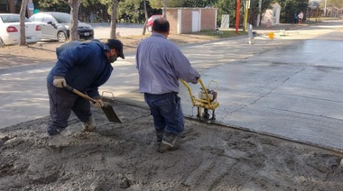 Pavimentación de la cuadra de acceso a la Guardia del Hospital