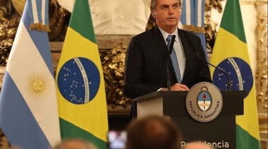 Bolsonaro califica de "histeria" a medidas de seguridad por el coronavirus y se enfrenta al Congreso