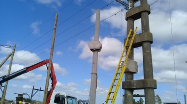 Brandsen: Amplían la red eléctrica en el Barrio Teniente Origone