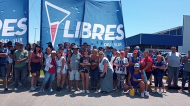 Libres del Sur pidió hoy alimentos en supermercados y municipios durante una protesta, cuestionaron a Desarrollo Social y destacaron el buen diálogo con los comercios