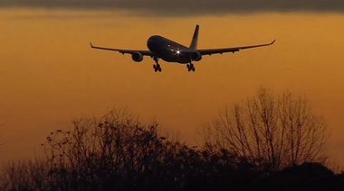 Llegó otro vuelo con vacunas Sinopharm y Argentina superó las 23,8 millones de dosis