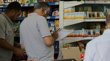 Ventas en supermercados cayeron 1,5% en junio, pero las operaciones on line crecieron 347%