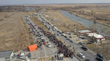 Ucrania y Rusia negociaron "cese al fuego temporal" y puntual para permitir corredores humanitarios