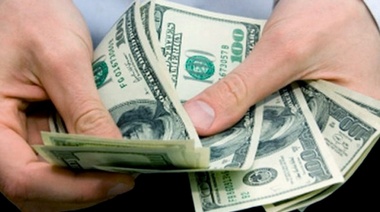 El dólar abre a $ 183,25 en el Banco Nación y el CCL baja a $ 335,78