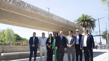 En un viaje de prueba, el Tren Universitario recorrió el nuevo tramo hasta el Hospital San Juan de Dios