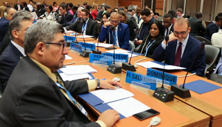 Estados miembros de OMS extienden un año más negociaciones para acuerdo sobre pandemias