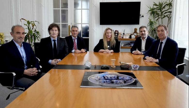 El acuerdo entre LLA y PRO para Provincia de Buenos Aires sería más amplio, y barones K están preocupados