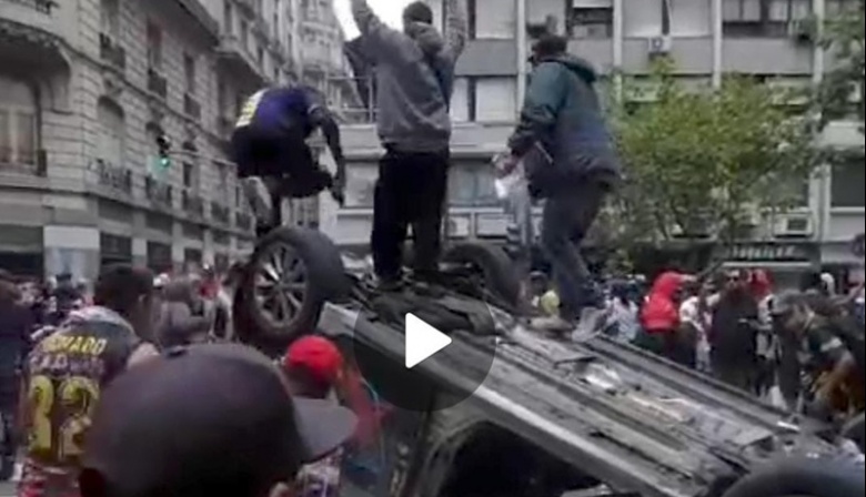 Policía de la Ciudad detiene en Floresta a sospechoso de prender fuego un patrullero: Sería "barra" de All Boys