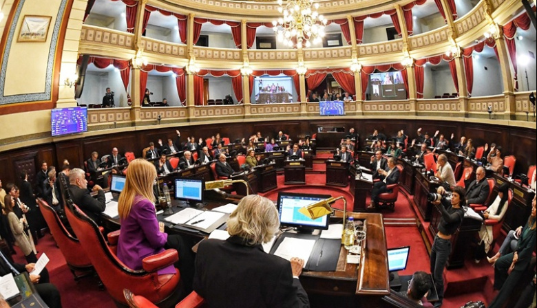 Entre la ´feliz experiencia´, y los palcos cerrados a la prensa en el Senado bonaerense