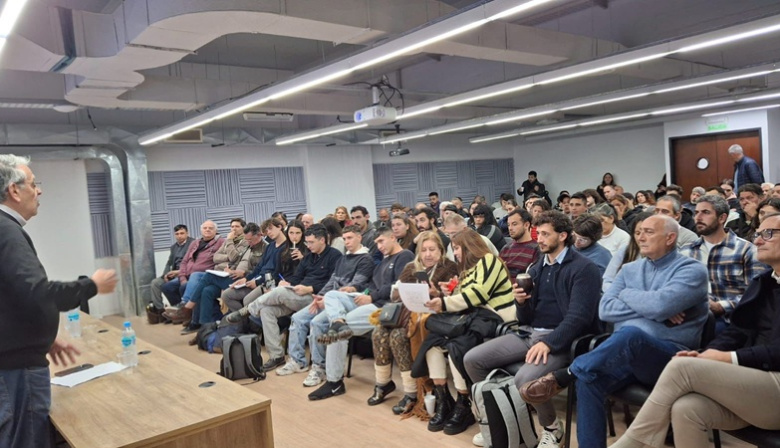 Escudero inauguró una Cátedra libre sobre el "peronismo y su vigencia" en la Universidad Nacional de La Plata