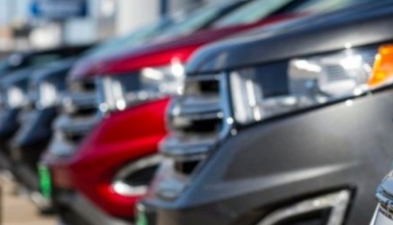 El Gobierno flexibiliza la importación de autos y autopartes