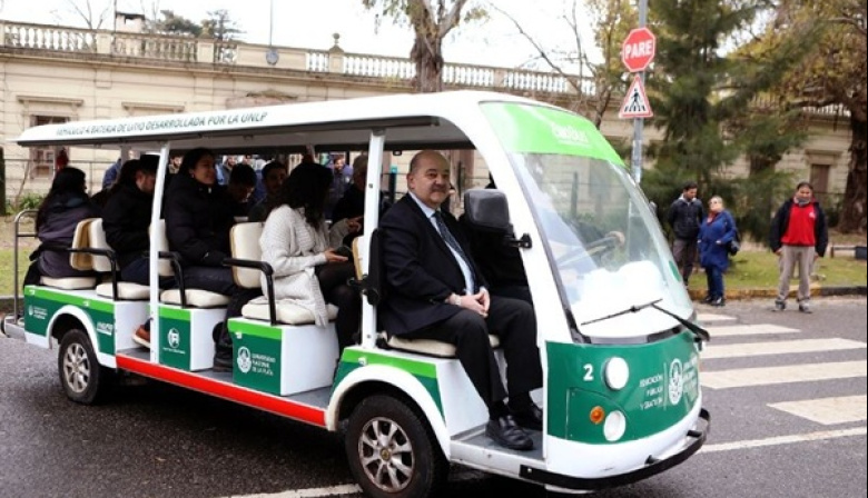 El Ecobus de la UNLP se prepara para volver a las calles del bosque
