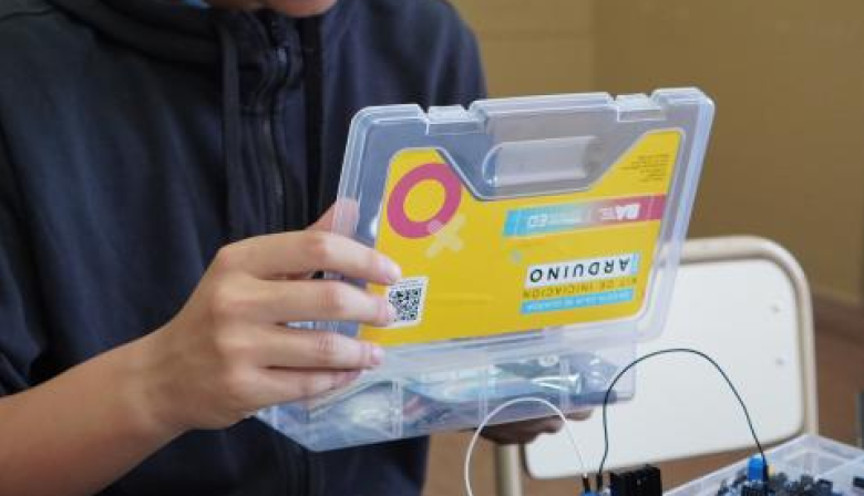 Comenzó la entrega de EquipatED en más de 900 escuelas de la Ciudad de Buenos Aires