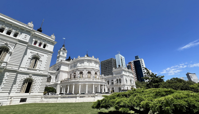 Cómo funcionarán los servicios durante el asueto por el Día del Trabajador Municipal en La Plata