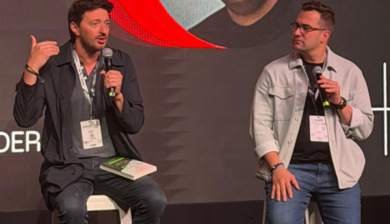 Martín Yeza presenta El Quinto Poder en La Plata: ciudadanía digital y democracia en debate