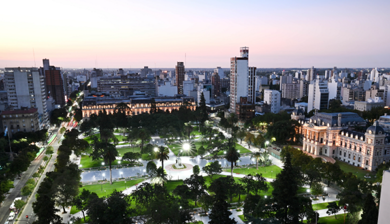 Presentan un novedoso Walking Tour nocturno con relatos e intervenciones teatrales