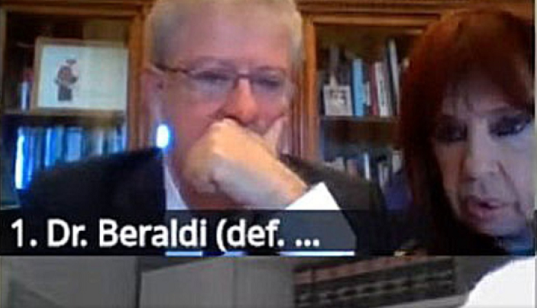 Punto final para el bochornoso show de ocultarse en el zoom