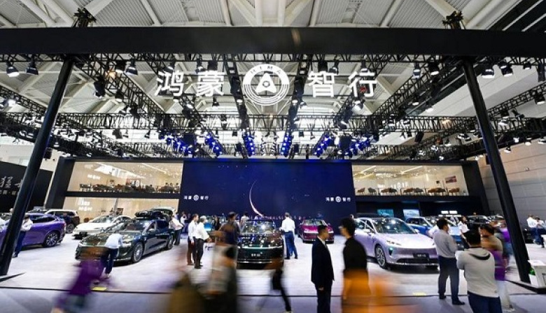 Exportaciones de autos de China suben 15,7 por ciento en 10 primeros meses