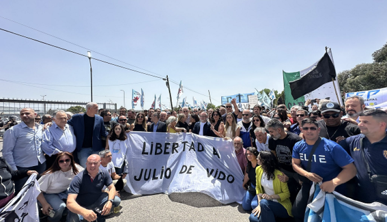 Caso De Vido: “parecería que están esperando matarlo, porque implementan una tortura física y mental”