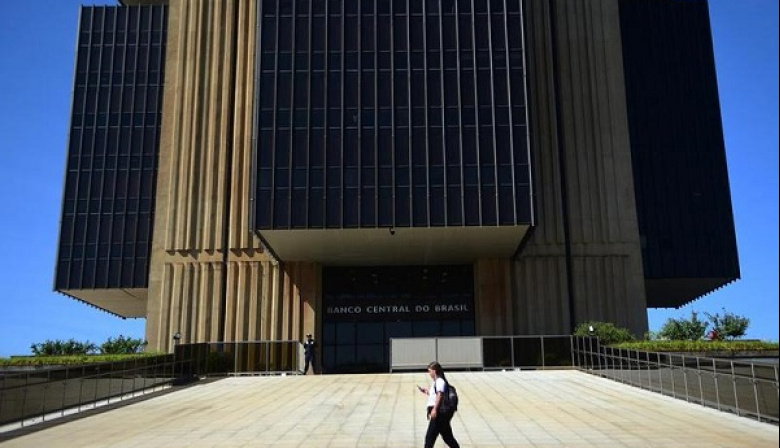 Mercado brasileño sitúa previsión de inflación dentro de meta oficial con 4,45% al cierre de 2025