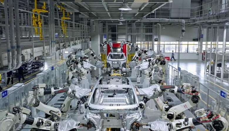 China cuenta con más de 7.000 fábricas inteligentes avanzadas