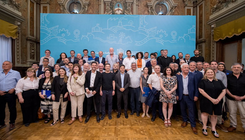 Con más de 80 pymes, Kicillof defendió la industria bonaerense frente a la reforma laboral