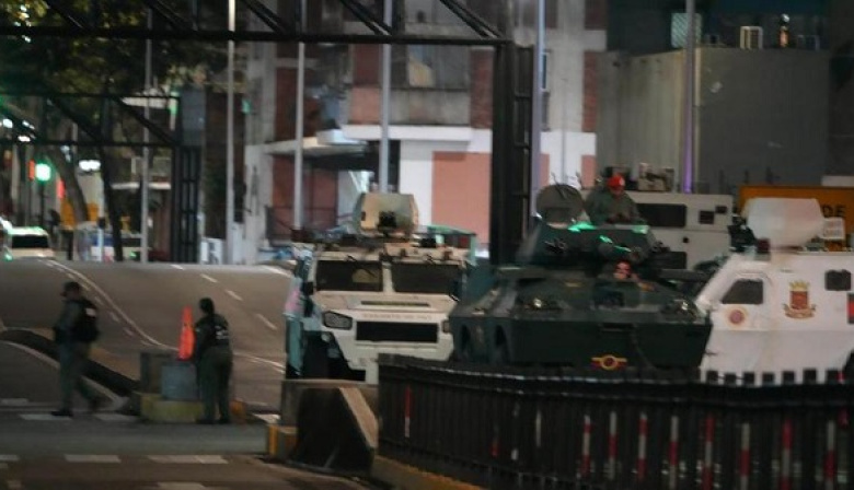 Intervención militar y extrajudicial de EEUU a Venezuela retrotrae a la región a tiempos de la Guerra Fría, alerta académico argentino