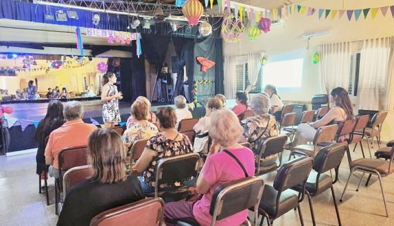 Prevención de estafas: el Municipio de La Plata ya recorrió 26 instituciones con charlas y encuentros informativos