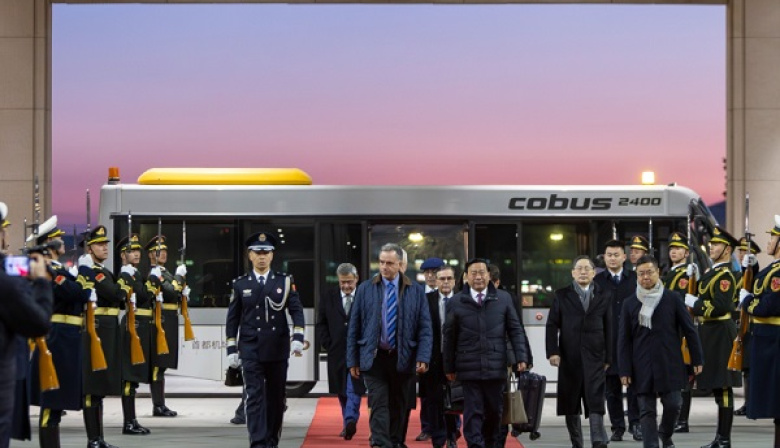 Presidente uruguayo llega a Beijing para visita de Estado