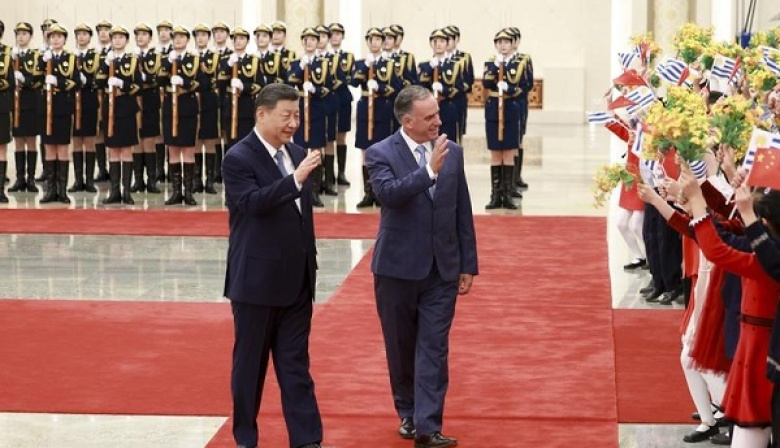 China y Uruguay exploran nuevas oportunidades de desarrollo económico y comercial mediante visita de Estado de presidente Orsi