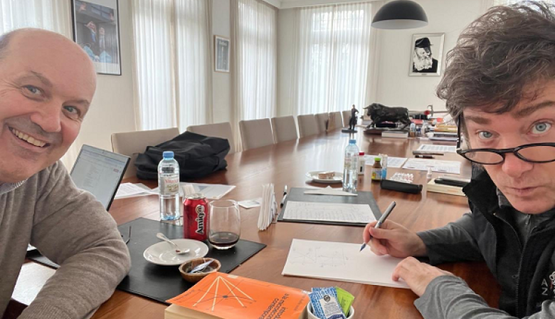 Sturzenegger desafía al sector productivo: “La cancha desnivelada no es excusa para frenar la apertura”