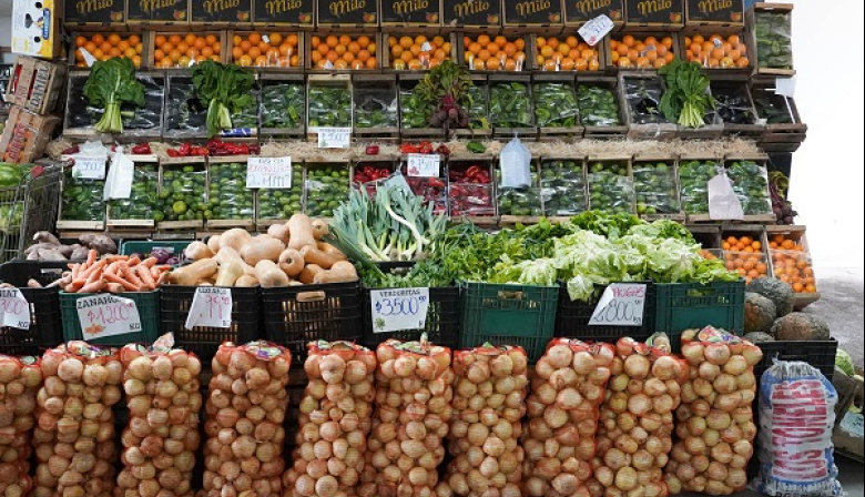 Difunden el nuevo listado de precios con beneficios y promociones en el Mercado Bonaerense La Plata