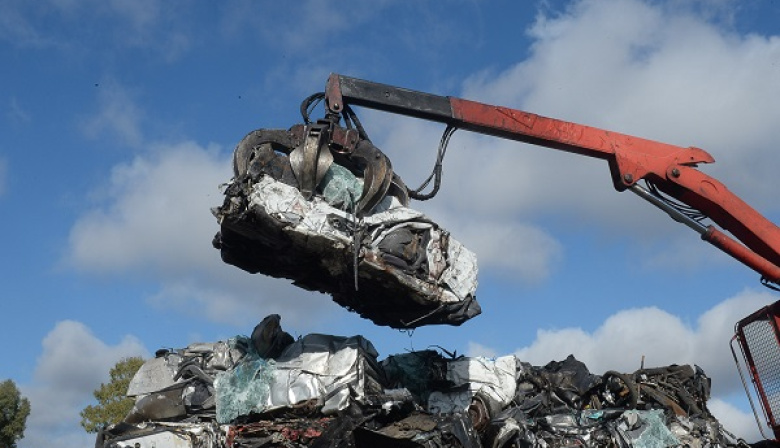 El Municipio de La Plata ya removió más de 100 vehículos abandonados en lo que va del año