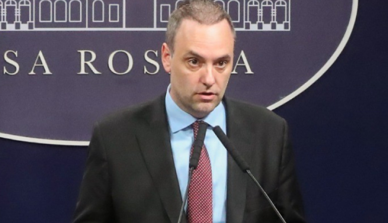 Fuerte caída en la imagen de Manuel Adorni: el 70% de los encuestados cree que debería renunciar