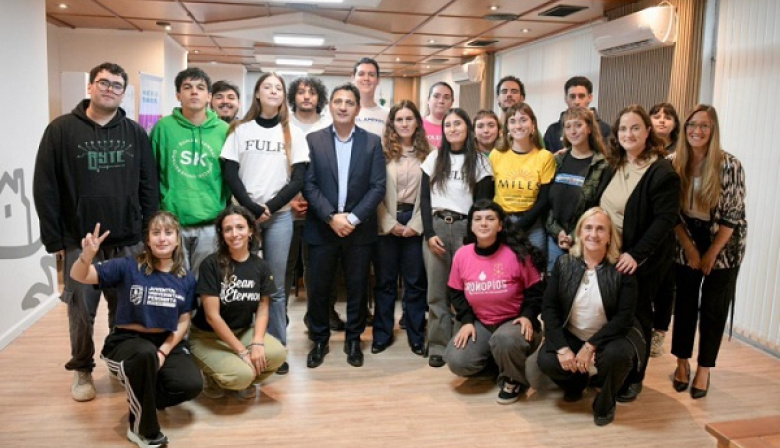 Provincia garantiza el Boleto Universitario completo frente al recorte de fondos de Nación