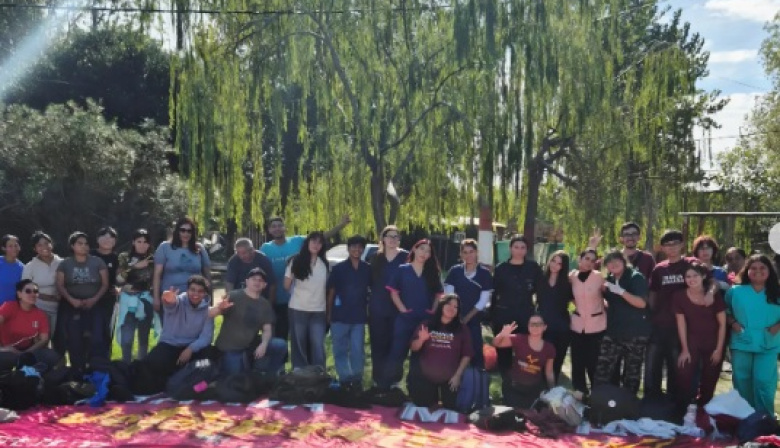 Tilos y diagonales: radicales por los barrios, facturas libertarias a un acto K, y las “ratas en arameo”